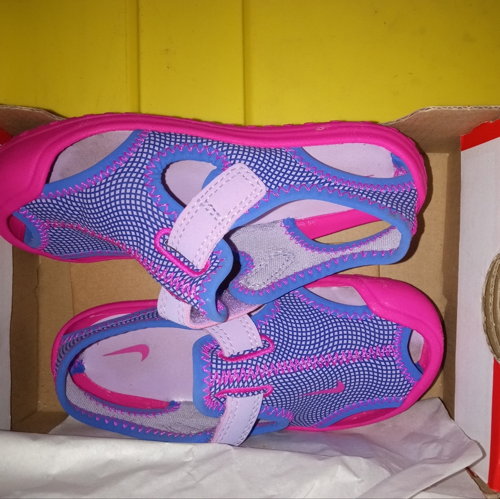 Nike sandals